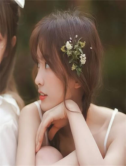 《乐高好朋友四姐妹的幸福生活》主角分析：角色塑造与成长轨迹